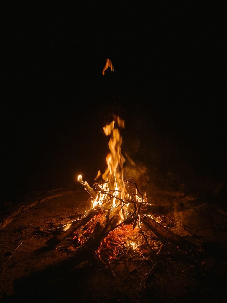 Kampvuur in Botswana