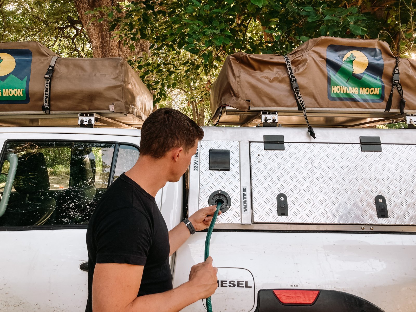 4x4 selfdrive jeep watertank